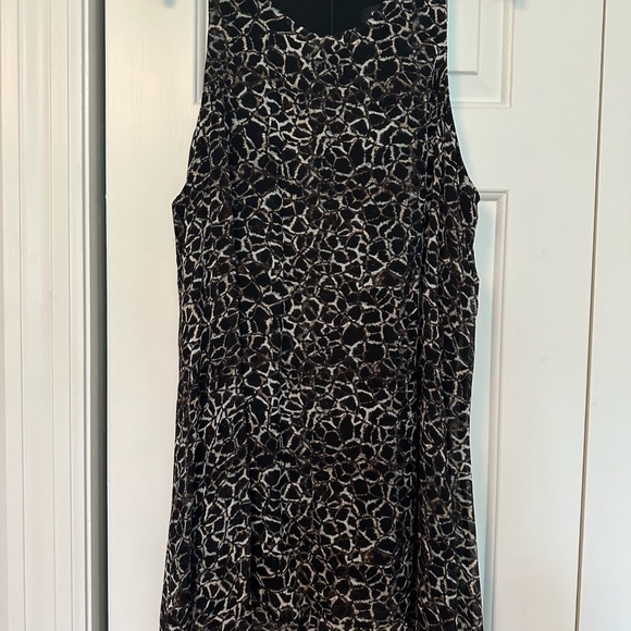 Flirty asymmetrical hem animal print tunic - Karen Kane - Picture 1 of 6